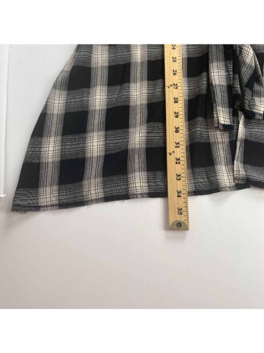 EVELYN Blue Women's Plaid Long Sleeve  Blouse Top Size Medium Lightweig Casual - Picture 5 of 10
